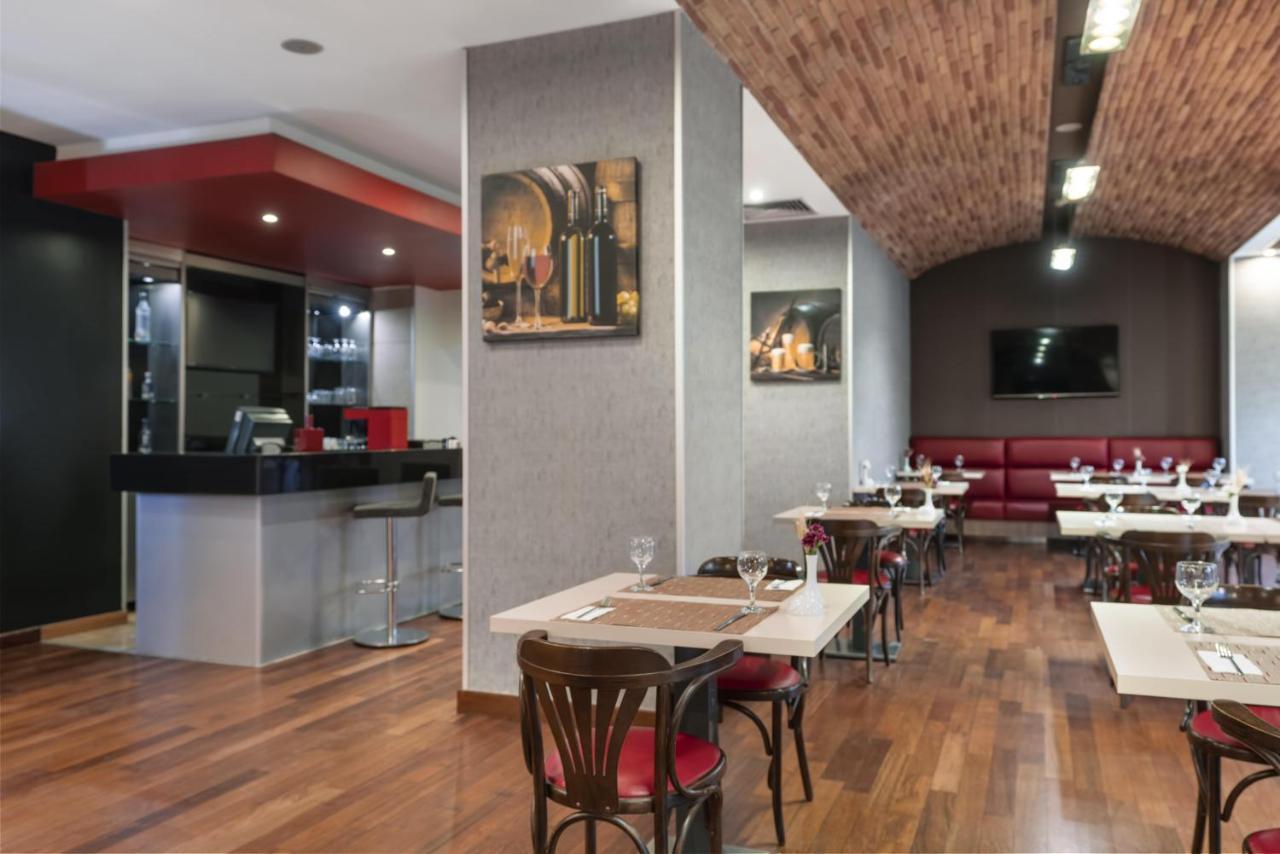 Ibis Eskişehir Exteriör bild