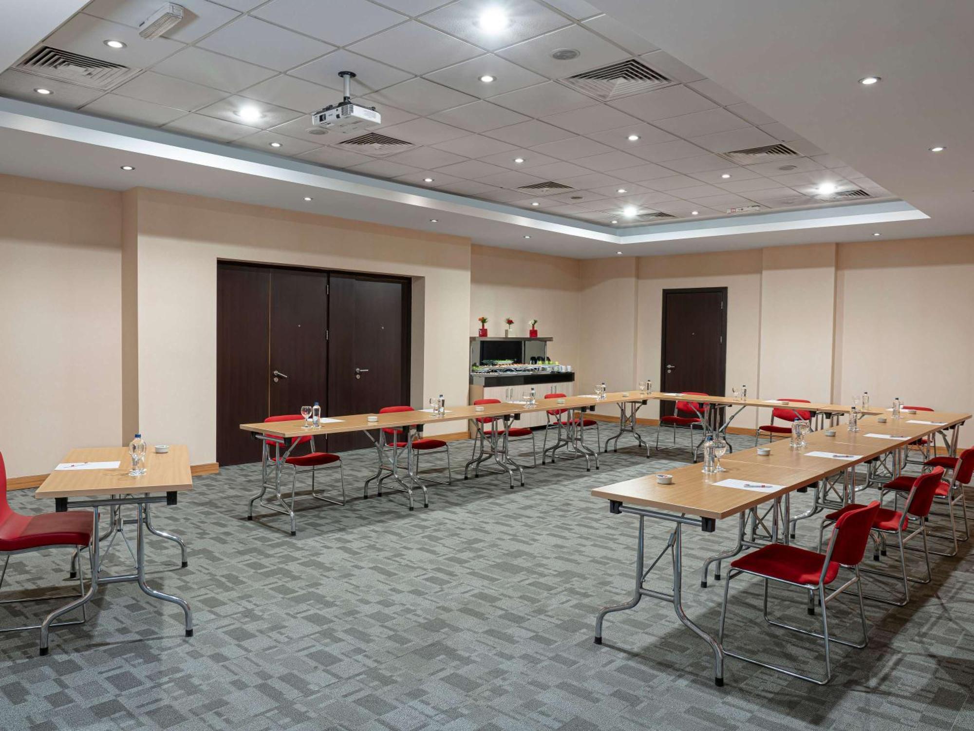 Ibis Eskişehir Exteriör bild