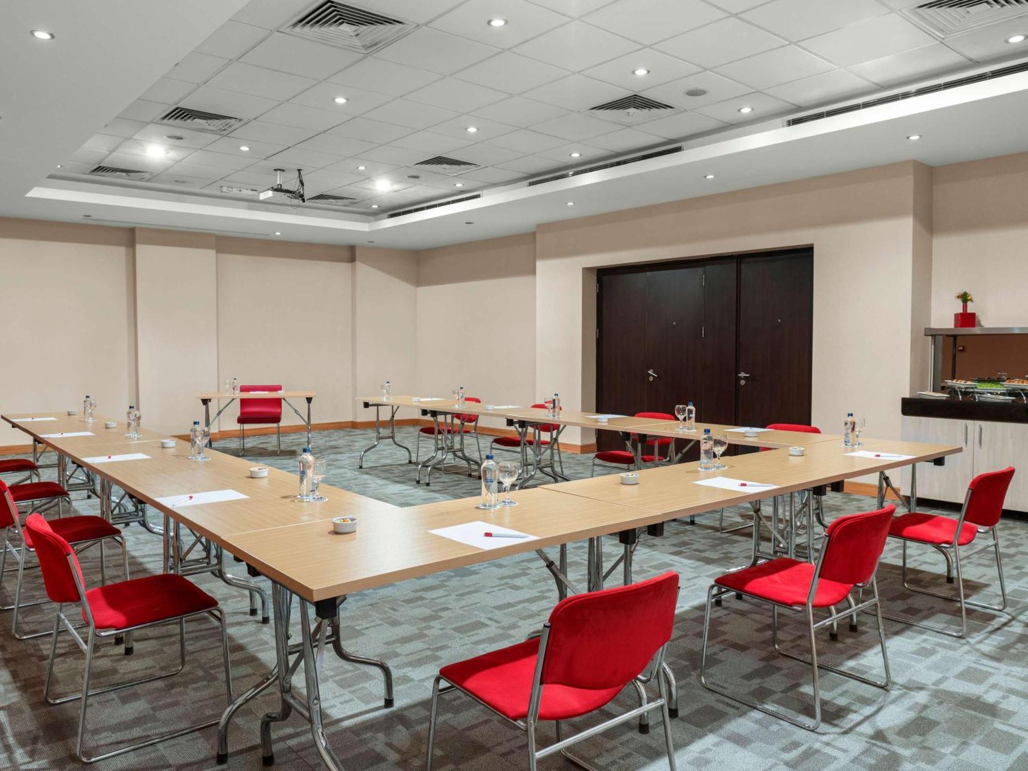 Ibis Eskişehir Exteriör bild